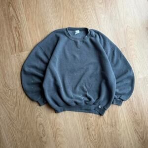 Vintage VTG 90’s Grey Boxy Essential Russell Athletic Crewneck Sweatshirt